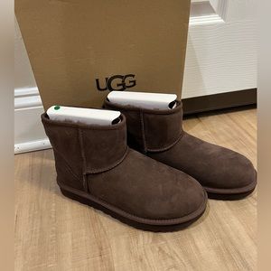 Brand new UGG MINIS